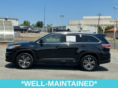 More photos of 2016 Toyota Highlander XLE V6 at Grace Auto Sales, VA