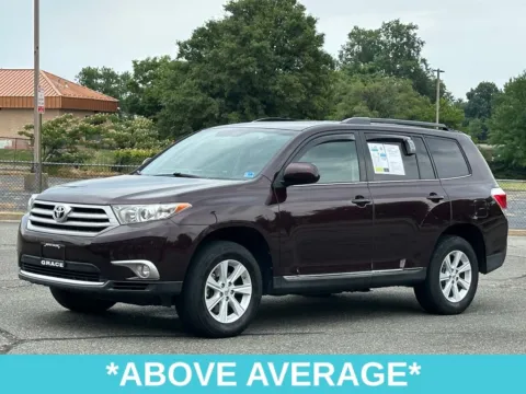 Another view of 2013 Toyota Highlander SE for sale in Richmond, VA at Grace Auto Sales