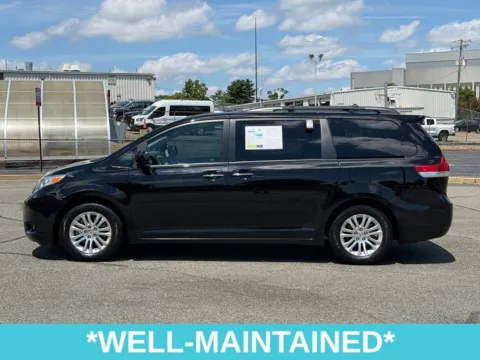 More photos of 2011 Toyota Sienna XLE at Grace Auto Sales, VA