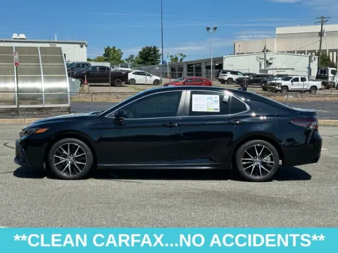 More photos of 2024 Toyota Camry SE at Grace Auto Sales, VA