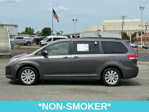 More photos of 2014 Toyota Sienna LE at Grace Auto Sales, VA