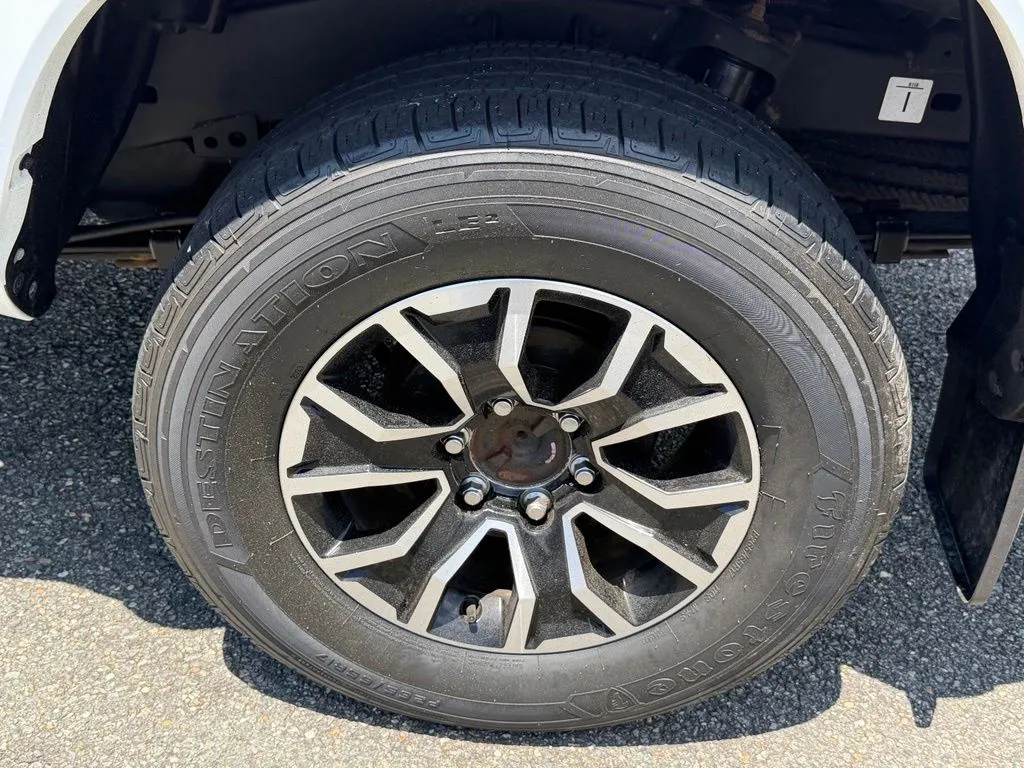 2022 Toyota Tacoma TRD Sport - Photo 37