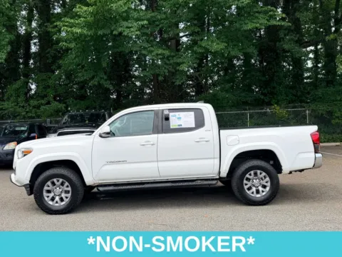 More photos of 2019 Toyota Tacoma SR5 at Grace Auto Sales, VA