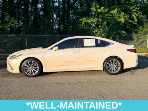 More photos of 2021 Lexus ES 350 at Grace Auto Sales, VA