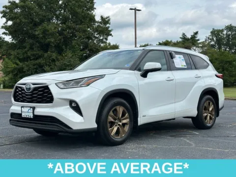 Another view of 2023 Toyota Highlander Hybrid Bronze Edition for sale in Richmond, VA at Grace Auto Sales