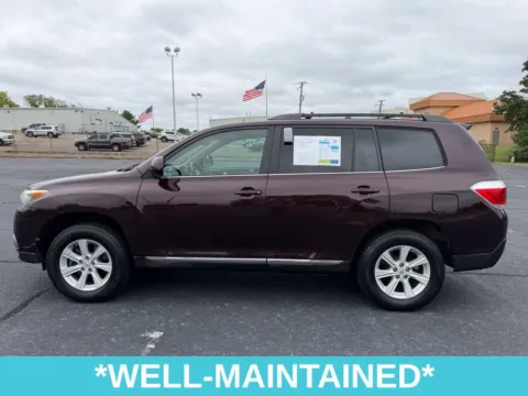 More photos of 2013 Toyota Highlander SE at Grace Auto Sales, VA