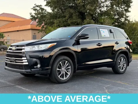 Another view of 2017 Toyota Highlander XLE for sale in Richmond, VA at Grace Auto Sales