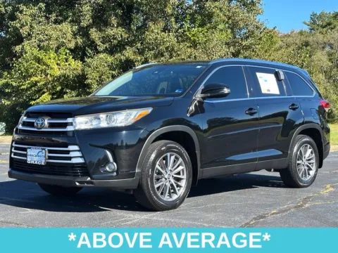 Another view of 2019 Toyota Highlander XLE for sale in Richmond, VA at Grace Auto Sales