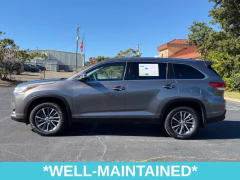 More photos of 2019 Toyota Highlander XLE at Grace Auto Sales, VA