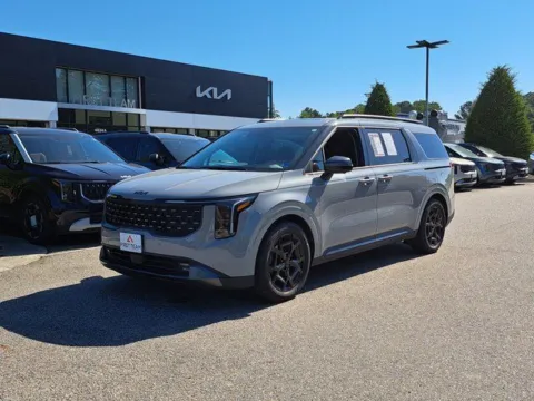 Photos of 2026 Kia Carnival SX Prestige for sale in Suffolk, VA at First Team Kia