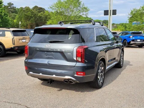 More photos of 2022 Hyundai Palisade Calligraphy at First Team Kia, VA