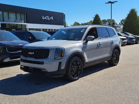 Photos of 2022 Kia Telluride SX for sale in Suffolk, VA at First Team Kia