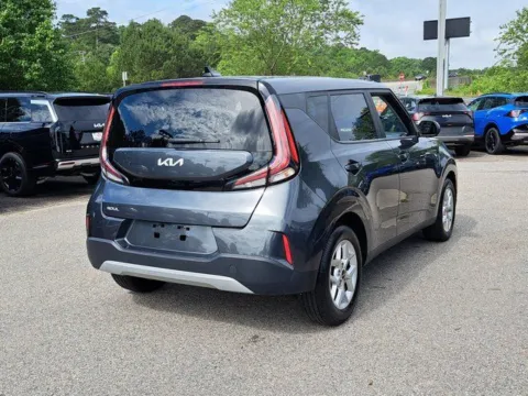 More photos of 2023 Kia Soul LX at First Team Kia, VA