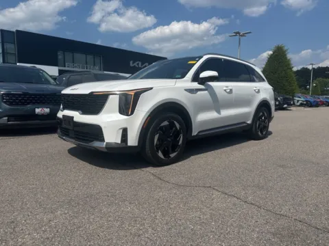 Photos of 2025 Kia Sorento Hybrid SX Prestige for sale in Suffolk, VA at First Team Kia