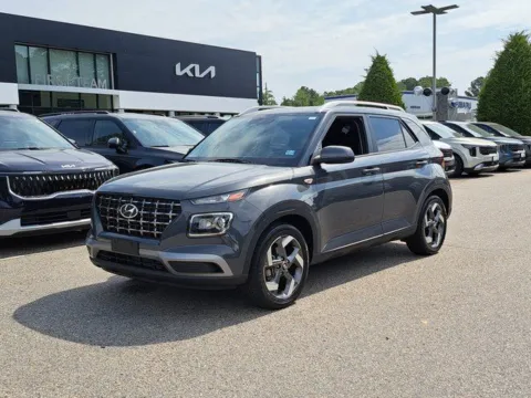 Gray 2023 Hyundai Venue SEL for sale in Suffolk, VA