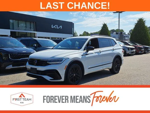 White 2022 Volkswagen Tiguan 2.0T SE R-Line Black for sale in Suffolk, VA