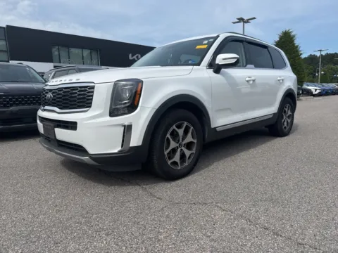 Photos of 2020 Kia Telluride EX for sale in Suffolk, VA at First Team Kia
