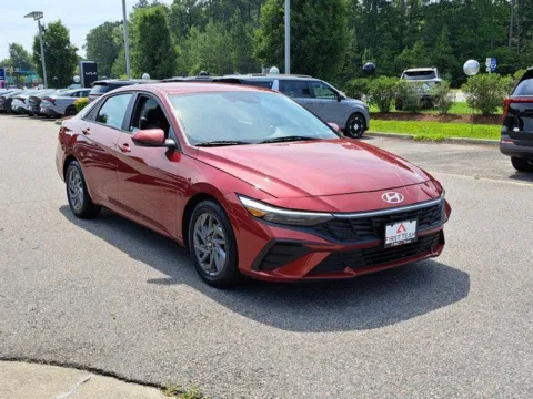 More photos of 2024 Hyundai Elantra SEL at First Team Kia, VA