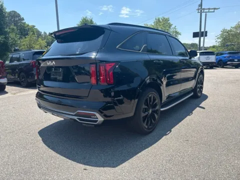 More photos of 2023 Kia Sorento SX at First Team Kia, VA