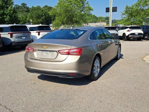 More photos of 2022 Chevrolet Malibu LT at First Team Kia, VA