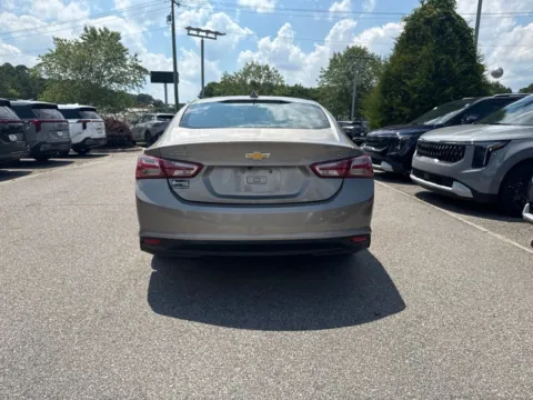More photos of 2022 Chevrolet Malibu LT at First Team Kia, VA