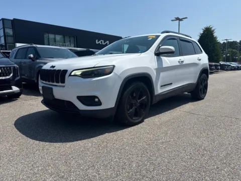 Photos of 2020 Jeep Cherokee Altitude for sale in Suffolk, VA at First Team Kia
