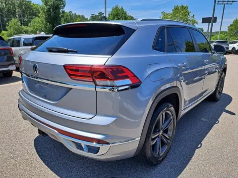 More photos of 2021 Volkswagen Atlas Cross Sport 3.6L V6 SE w/Technology R-Line at First Team Kia, VA