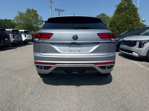 More photos of 2021 Volkswagen Atlas Cross Sport 3.6L V6 SE w/Technology R-Line at First Team Kia, VA