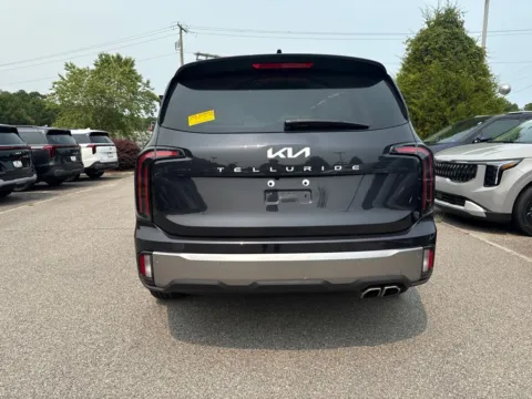 More photos of 2025 Kia Telluride EX at First Team Kia, VA