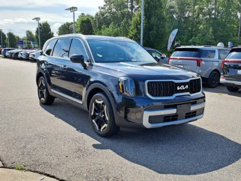 More photos of 2025 Kia Telluride EX at First Team Kia, VA