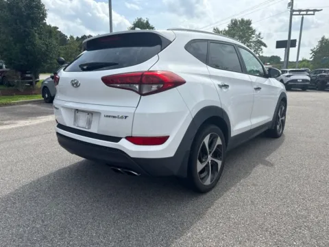 More photos of 2016 Hyundai Tucson Limited at First Team Kia, VA