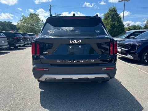 More photos of 2022 Kia Sorento X-Line SX Prestige at First Team Kia, VA