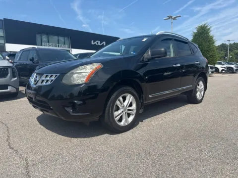 Black 2015 Nissan Rogue Select S for sale in Suffolk, VA