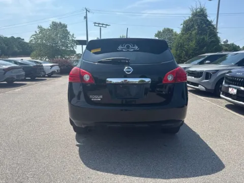 More photos of 2015 Nissan Rogue Select S at First Team Kia, VA