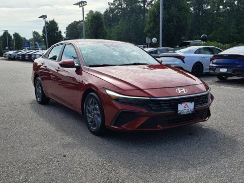 More photos of 2024 Hyundai Elantra SEL at First Team Kia, VA