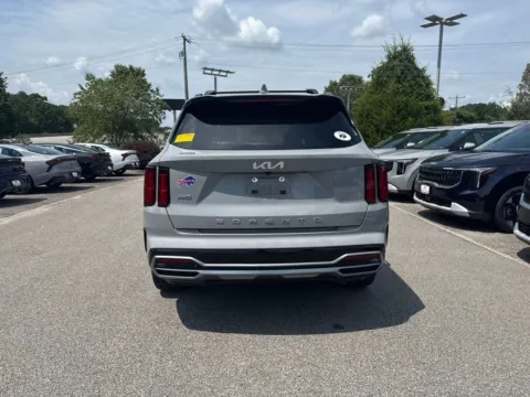 More photos of 2022 Kia Sorento SX at First Team Kia, VA