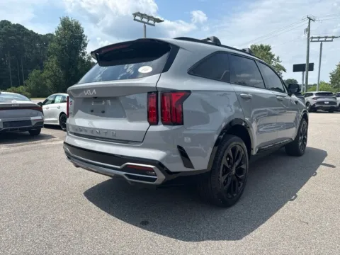 More photos of 2022 Kia Sorento SX at First Team Kia, VA