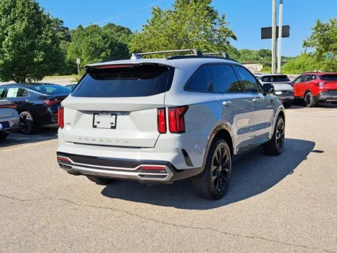 More photos of 2022 Kia Sorento SX at First Team Kia, VA