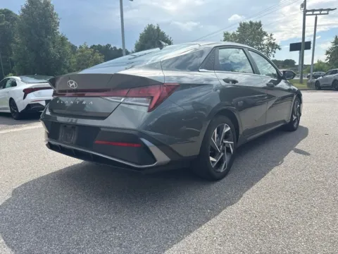 More photos of 2024 Hyundai Elantra SEL at First Team Kia, VA