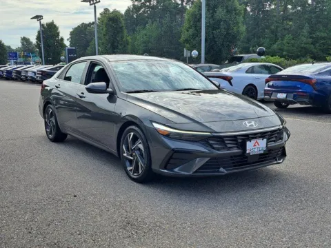 More photos of 2024 Hyundai Elantra SEL at First Team Kia, VA