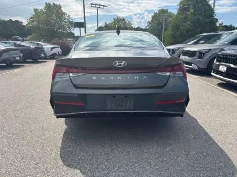 More photos of 2024 Hyundai Elantra SEL at First Team Kia, VA