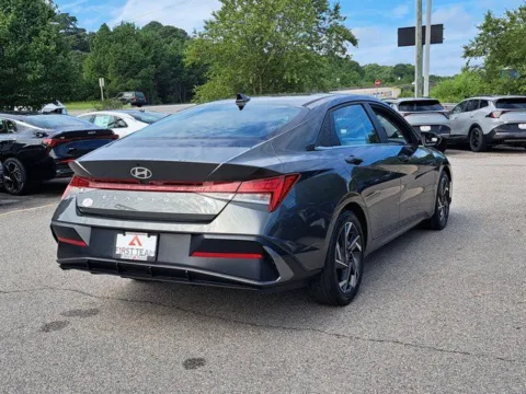 More photos of 2024 Hyundai Elantra SEL at First Team Kia, VA