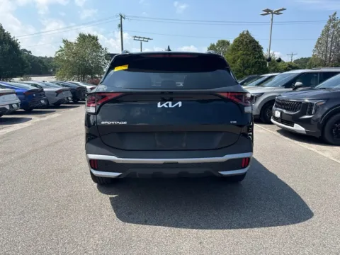 More photos of 2023 Kia Sportage Plug-In Hybrid X-Line Prestige at First Team Kia, VA