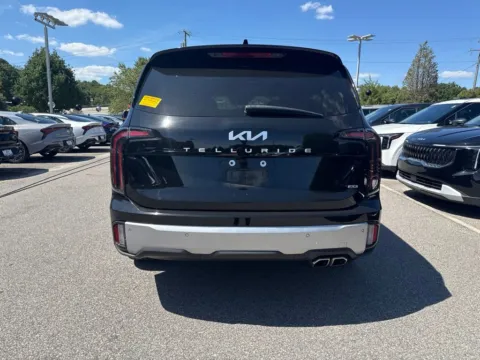 More photos of 2024 Kia Telluride SX-Prestige at First Team Kia, VA