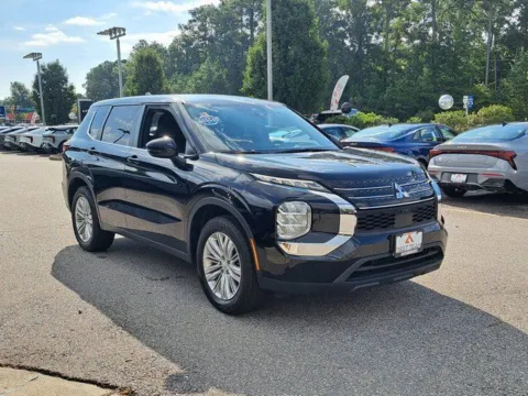 More photos of 2024 Mitsubishi Outlander ES at First Team Kia, VA