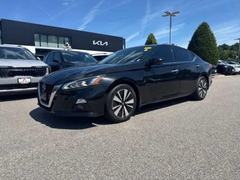 Black 2019 Nissan Altima 2.5 SL for sale in Suffolk, VA