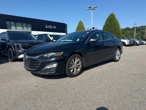 Photos of 2024 Chevrolet Malibu LT for sale in Suffolk, VA at First Team Kia