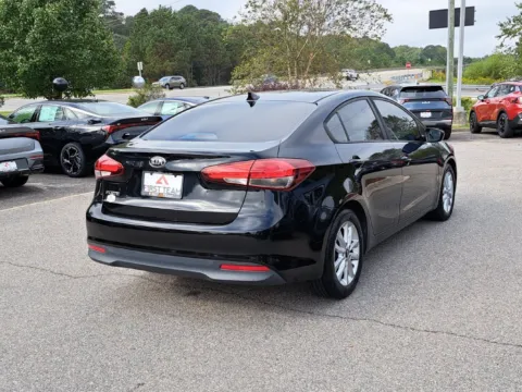 More photos of 2017 Kia Forte LX at First Team Kia, VA