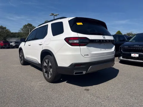 Another view of 2026 Honda Pilot Elite for sale in Suffolk, VA at First Team Kia