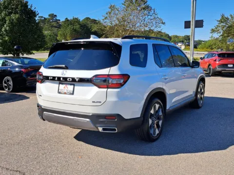 More photos of 2026 Honda Pilot Elite at First Team Kia, VA
